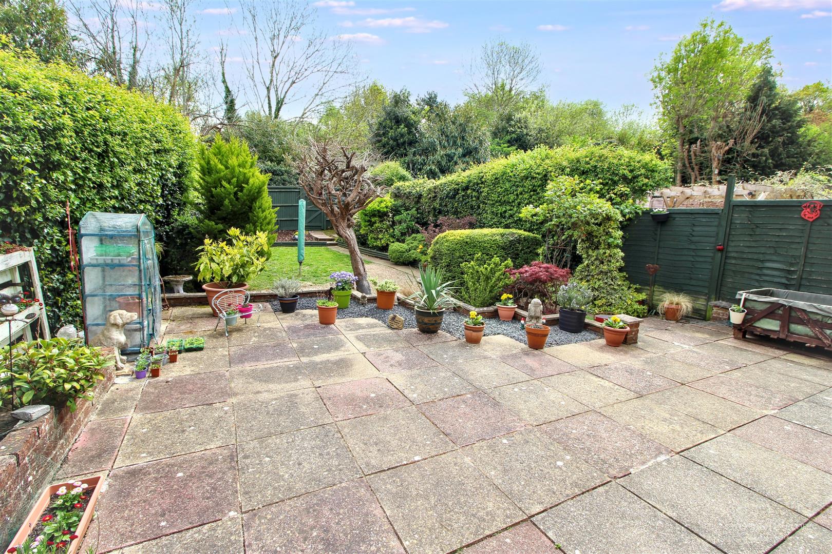 Lawrence Road, Tilehurst, Reading